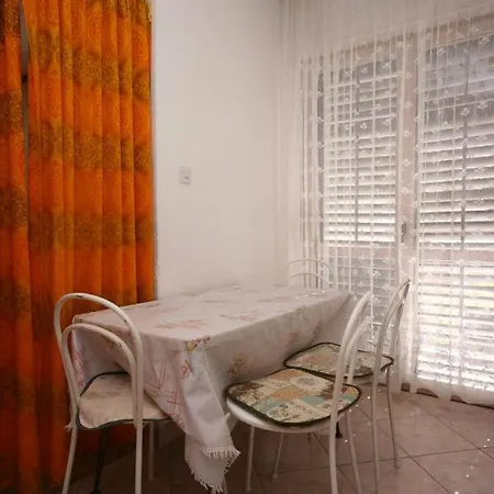 Apartamento With Parking Space Baska Voda, Makarska - 6827 *