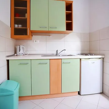 With Parking Space Baska Voda, Makarska - 6827 Apartamento *