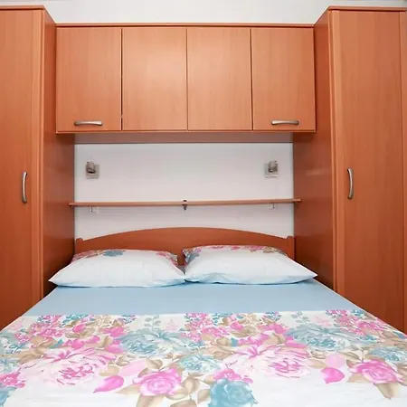 Apartamento With Parking Space Baska Voda, Makarska - 6827 *