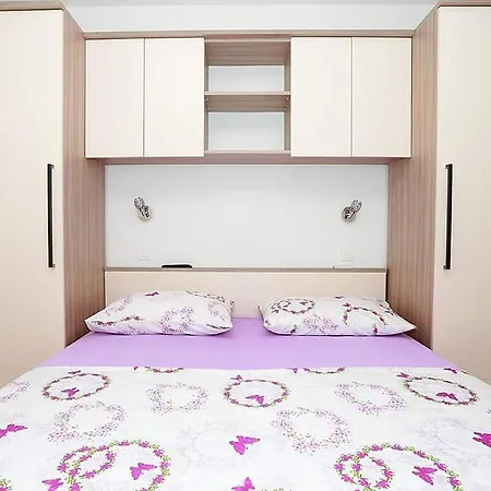 With Parking Space Baska Voda, Makarska - 6827 Apartamento Baška Voda