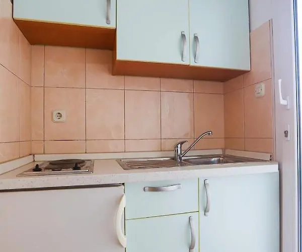 With Parking Space Baska Voda, Makarska - 6827 Appartement Baška Voda